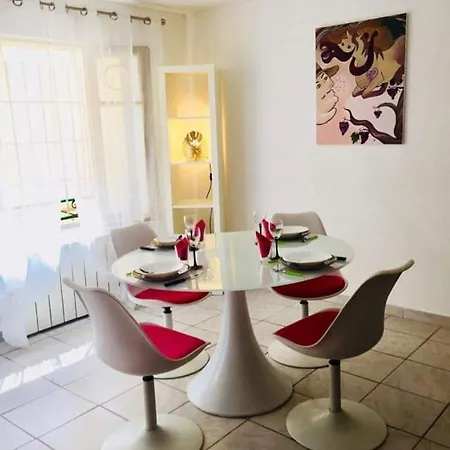 Appartement Dans Maison De Village Cotier Typique Vendres