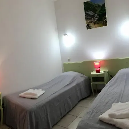 Appartement Dans Maison De Village Cotier Typique Feriehus Vendres