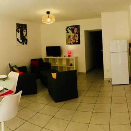 Appartement Dans Maison De Village Cotier Typique Feriehus *